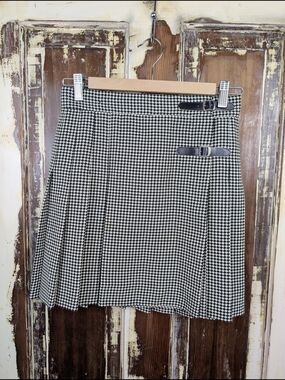 Vintage Manhattan Black Cream Checker Pleated Mini Skirt Made in Canada Size 4